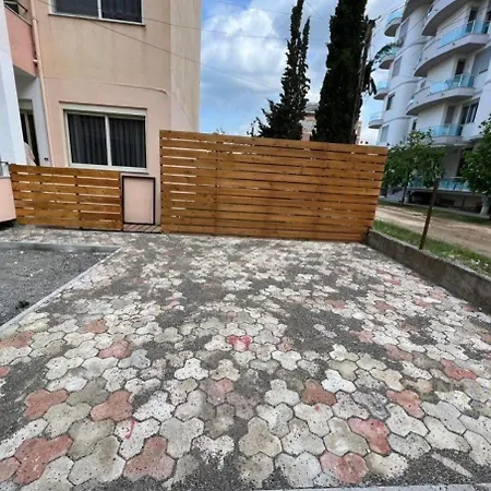 Casa De Paz * Golem (Tirana)